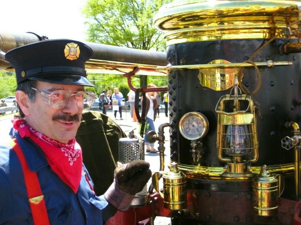 Demonstration of coal-powered water pump