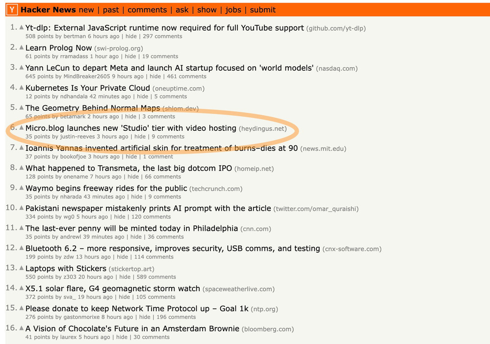 A list of Hacker News articles features various tech-related headlines and community discussions, with a specific news item about Micro.blog’s new video hosting tier circled in orange.