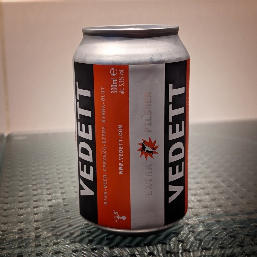 A can of Vedett Extra Pilsner beer