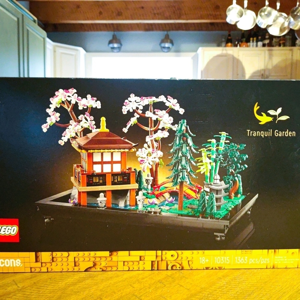 Tranquil Garden Lego set