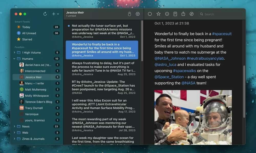 Feed reader NetNewsWire shows Twitter posts from Jessica Meir. The selected one is a photo of Jessica smiling in a spacesuit with her husband and baby, with the following text. Wonderful to finally be back in a #spacesuit for the first time since being pregnant! Smiles all around with my husband and baby there to watch me submerge at the @NASA_Johnson #neutralbuoyancylab. @astro_luca and I evaluated tasks for upcoming #spacewalks on the @Space_Station - a day well spent supporting the @NASA team!