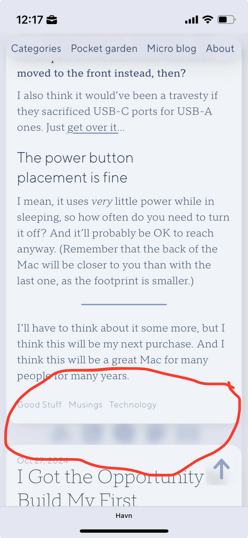 You can spot the blurry footer between two blog posts.